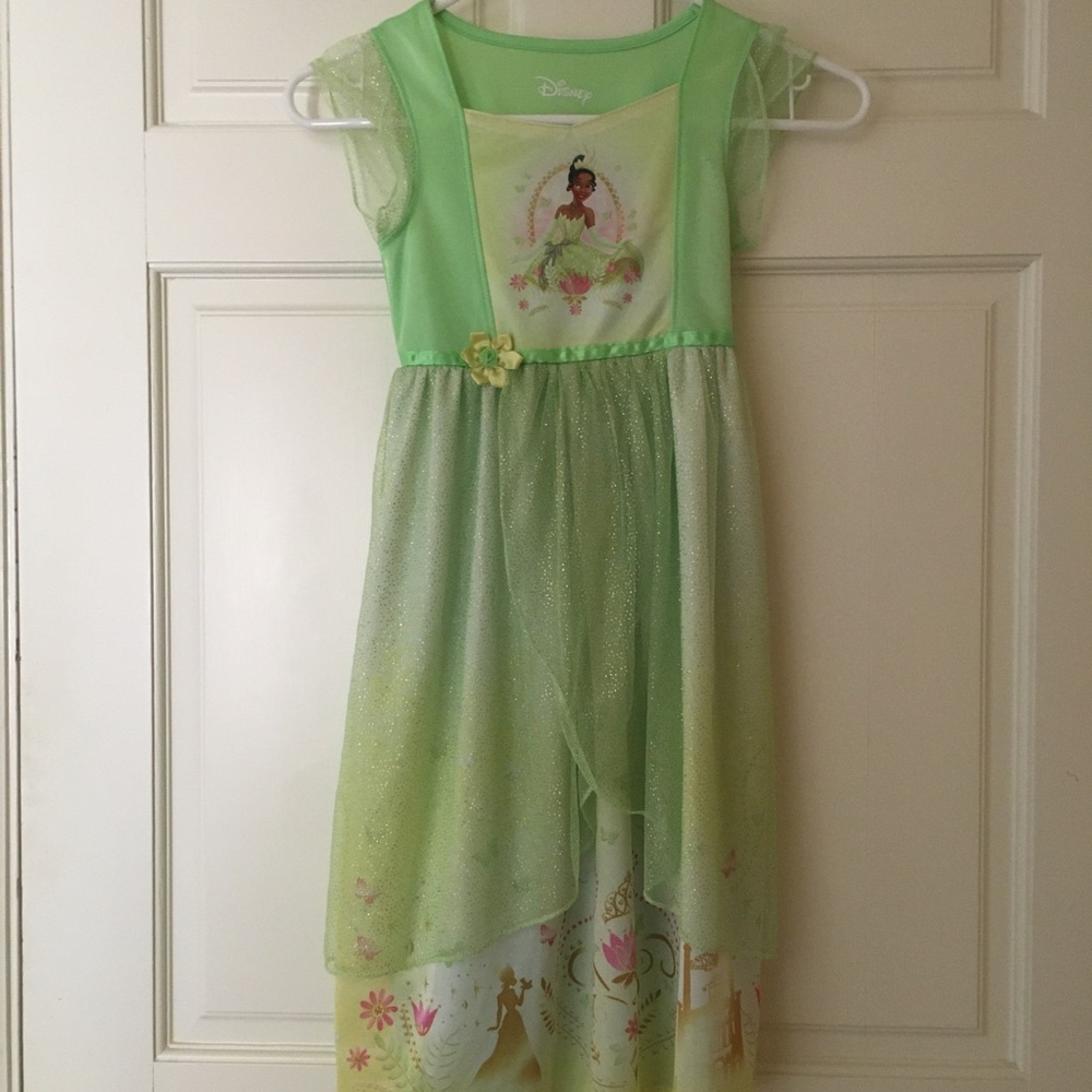 Disney Princess Tiana Girls Size (5) Green Nightgown, Dress up Play or Halloween